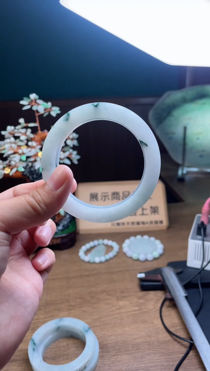 【闪购商品】定制翡翠手镯未镶嵌定制