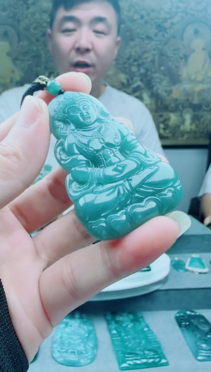 翡翠未镶嵌颈饰多样性随机一件发货