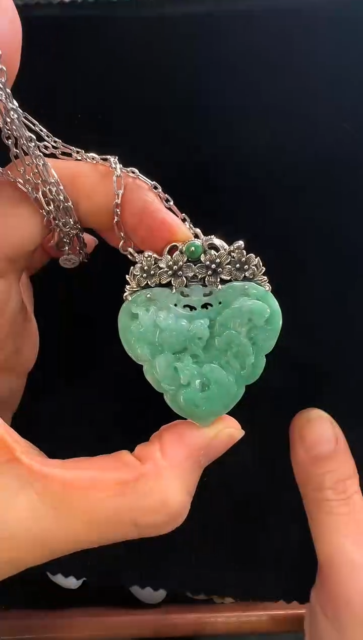 颈饰银S925镶嵌翡翠国风