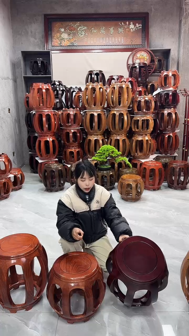 【闪购商品】花梨木类家具酸枝色大号鼓凳一对