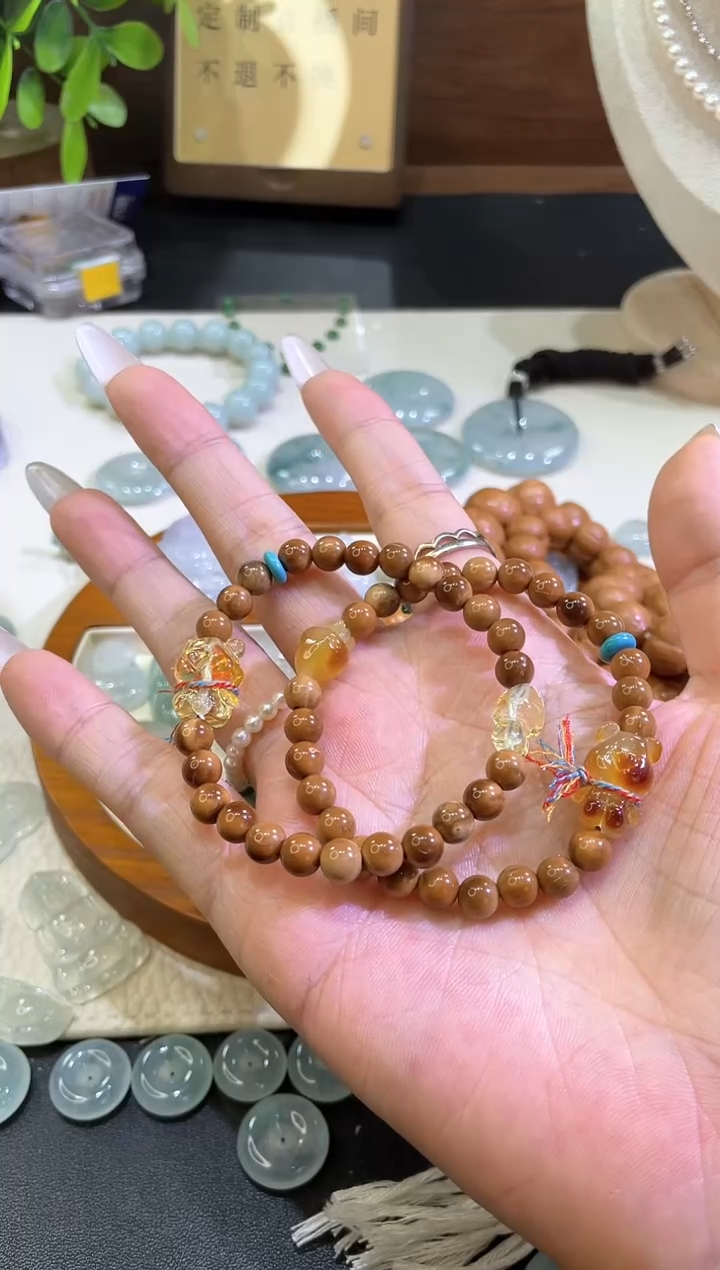 未镶嵌琥珀手链库克多样性发一条