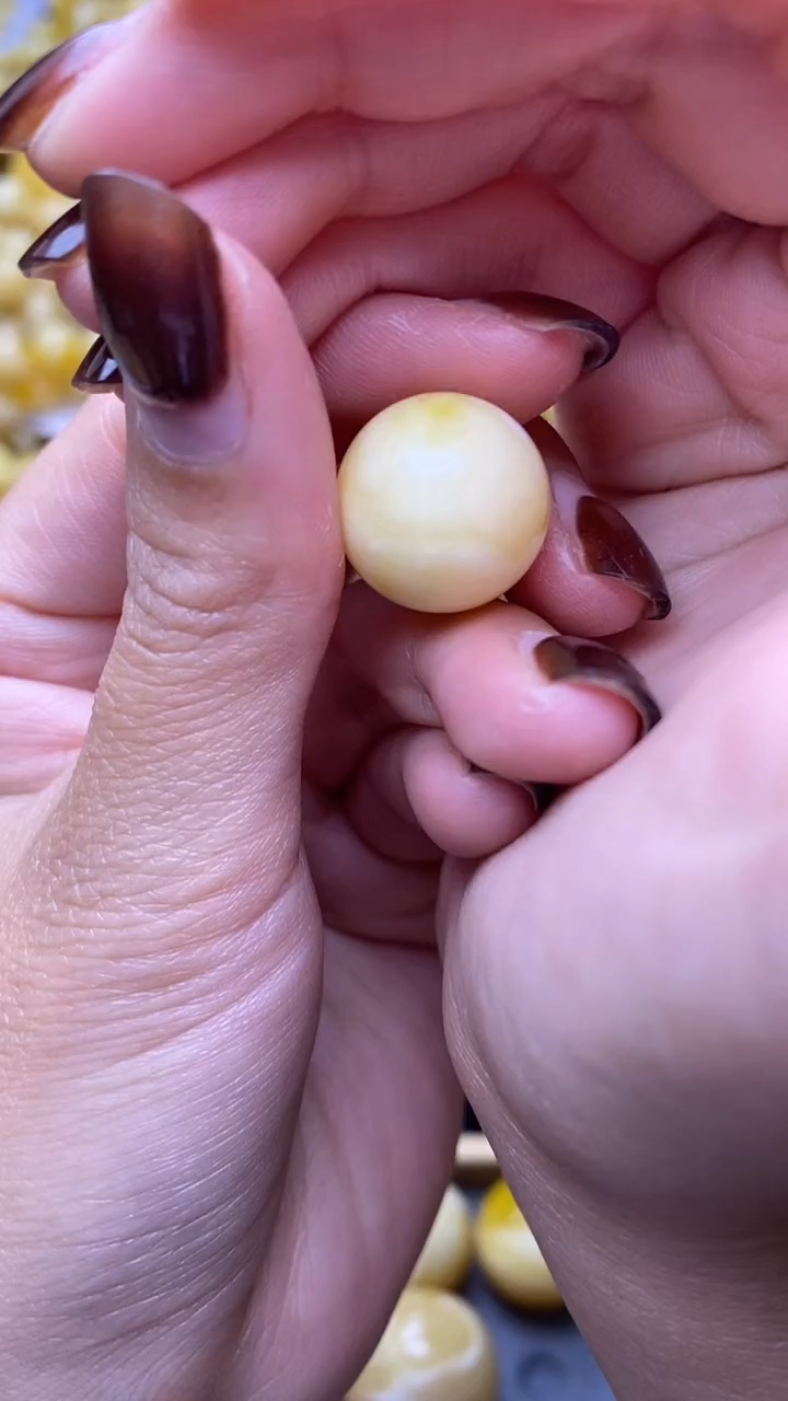 【闪购商品】琥珀裸石未镶嵌蜜蜡.32