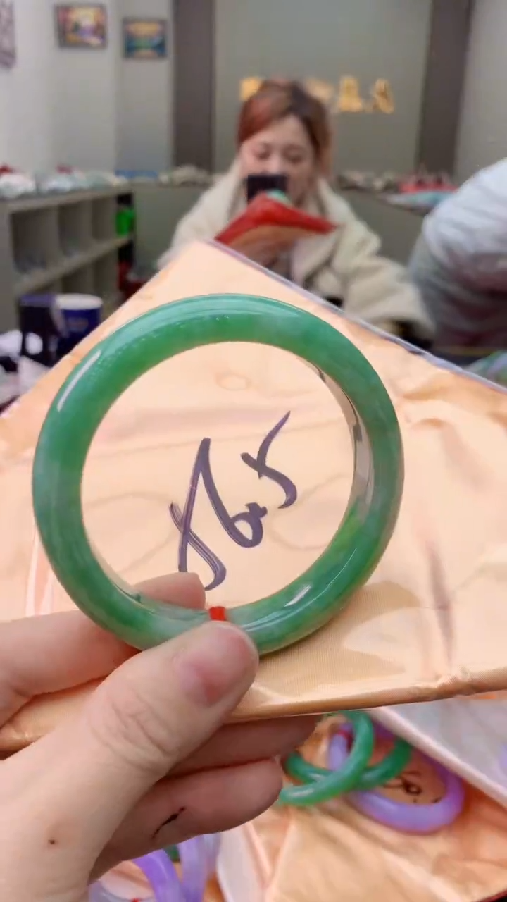 【闪购商品】翡翠手镯未镶嵌0162926129