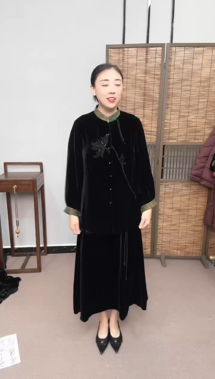 吊带衣服以实物为准微瑕疵