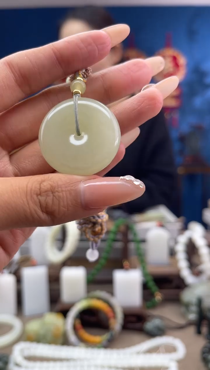 【闪购商品】和田玉颈饰未镶嵌1