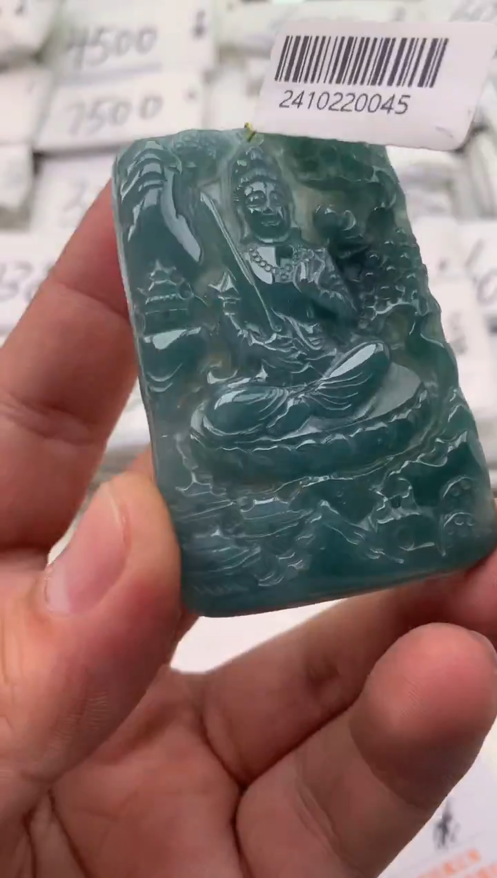 【闪购商品】翡翠颈饰未镶嵌虚空藏