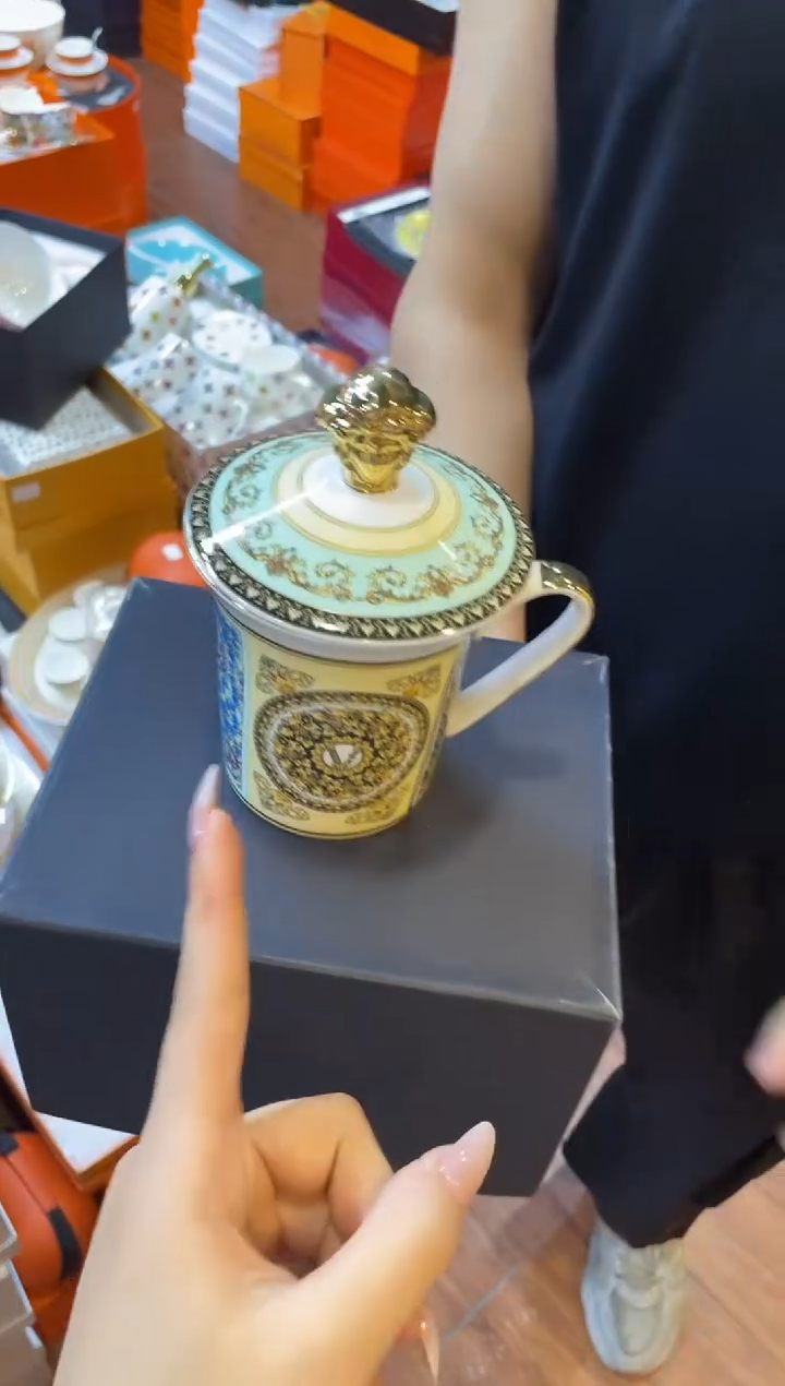 杯鸿辉家品牌瓷器，京东包邮！