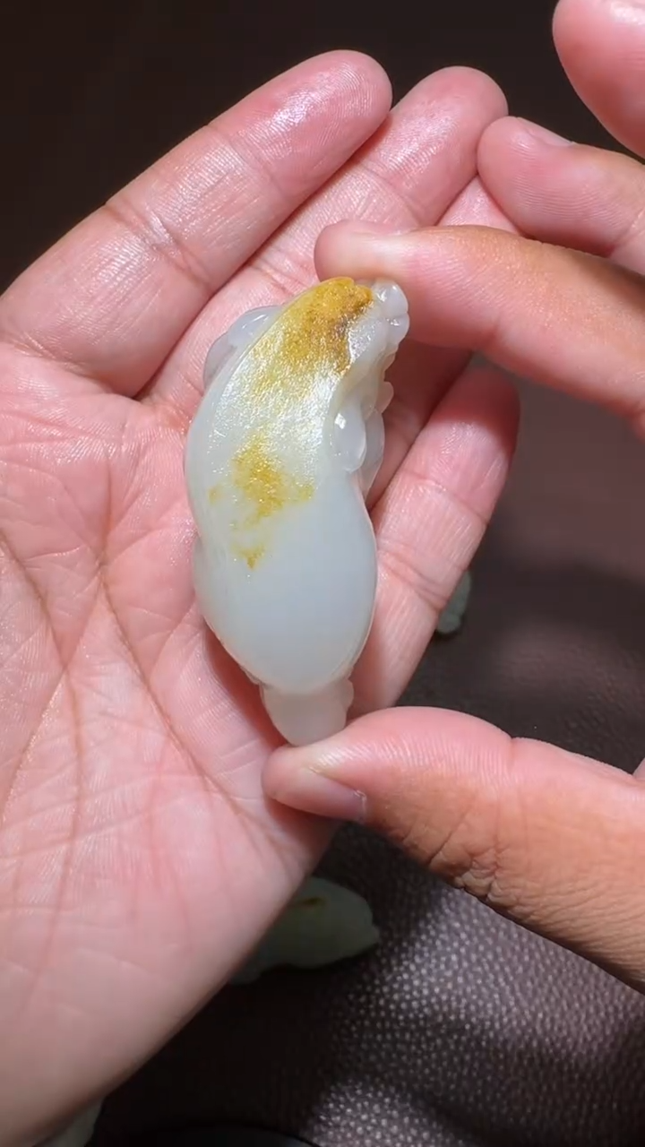 未镶嵌和田玉挂件和田玉