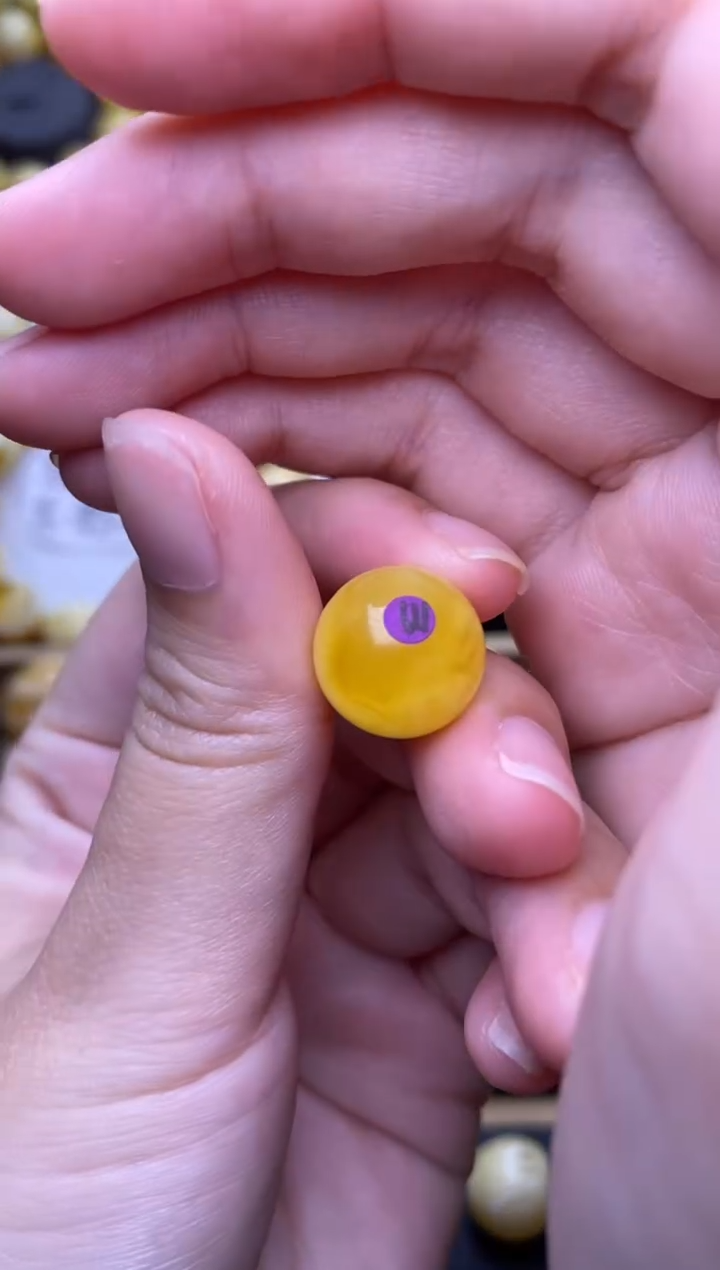 未镶嵌琥珀裸石大小姐珠宝5