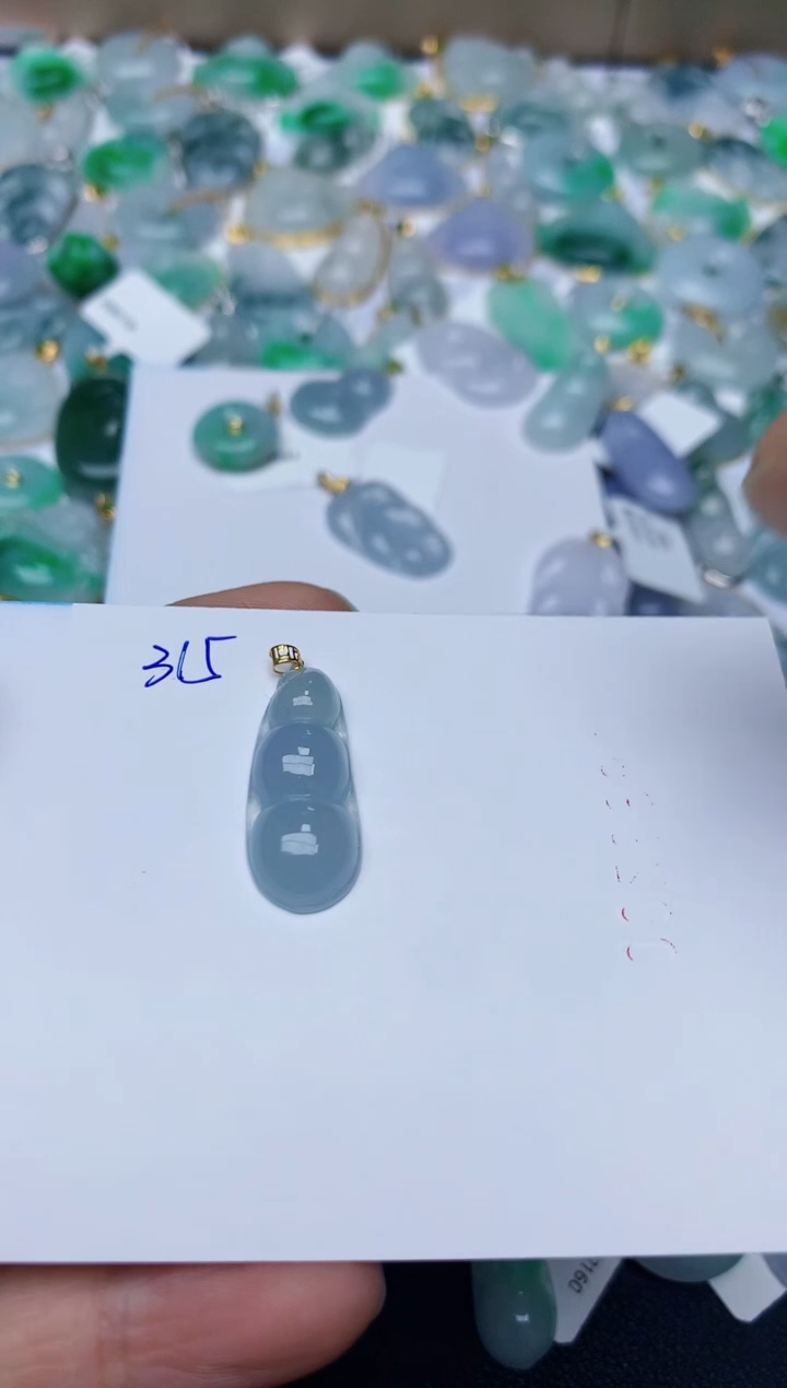 【闪购商品】翡翠颈饰18K金镶嵌天然翡翠A货