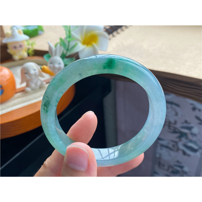 930期冰油青飘花镯8724号53.8-11.4-8.2 浓缩在翡翠天然翡翠手镯