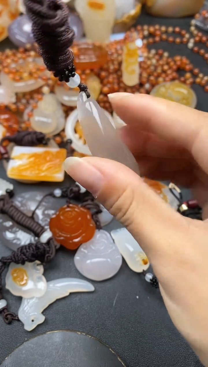 未镶嵌1玛瑙/玉髓毛****Lll