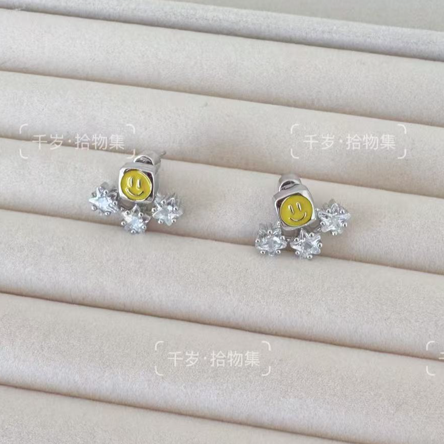 铜合金耳饰 韩系小众精致笑脸耳环一对(05)