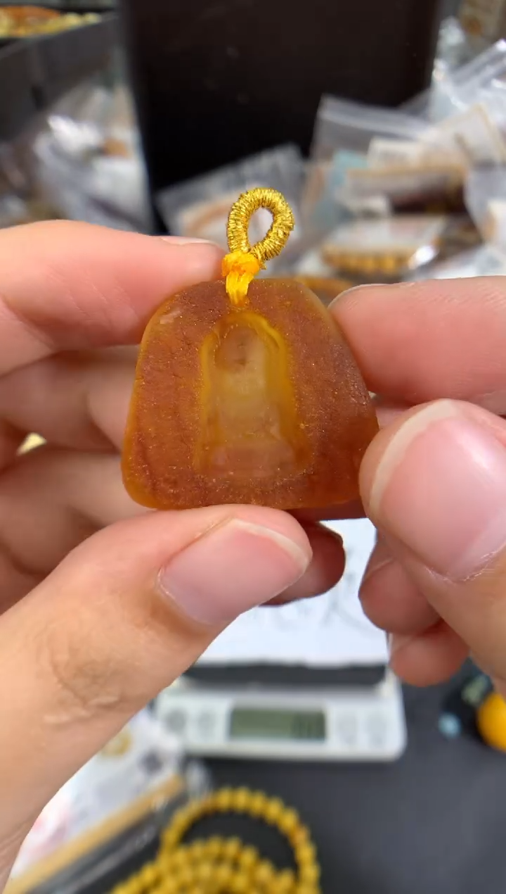 蜜蜡未镶嵌珠宝奇石1