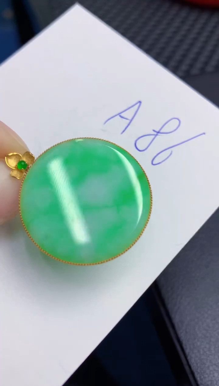 【闪购商品】翡翠颈饰18K金镶嵌000000000