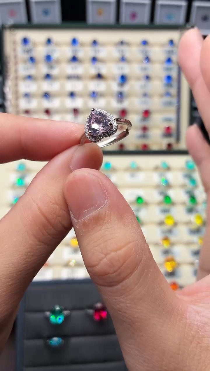 银S925镶嵌戒指绿柱石（摩根石）0001