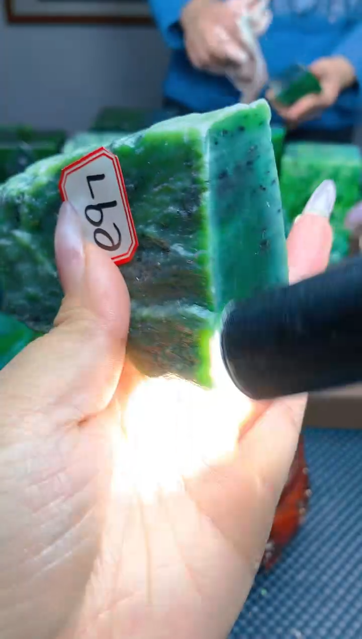 【闪购商品】和田玉（碧玉）珠宝半成品未镶嵌1