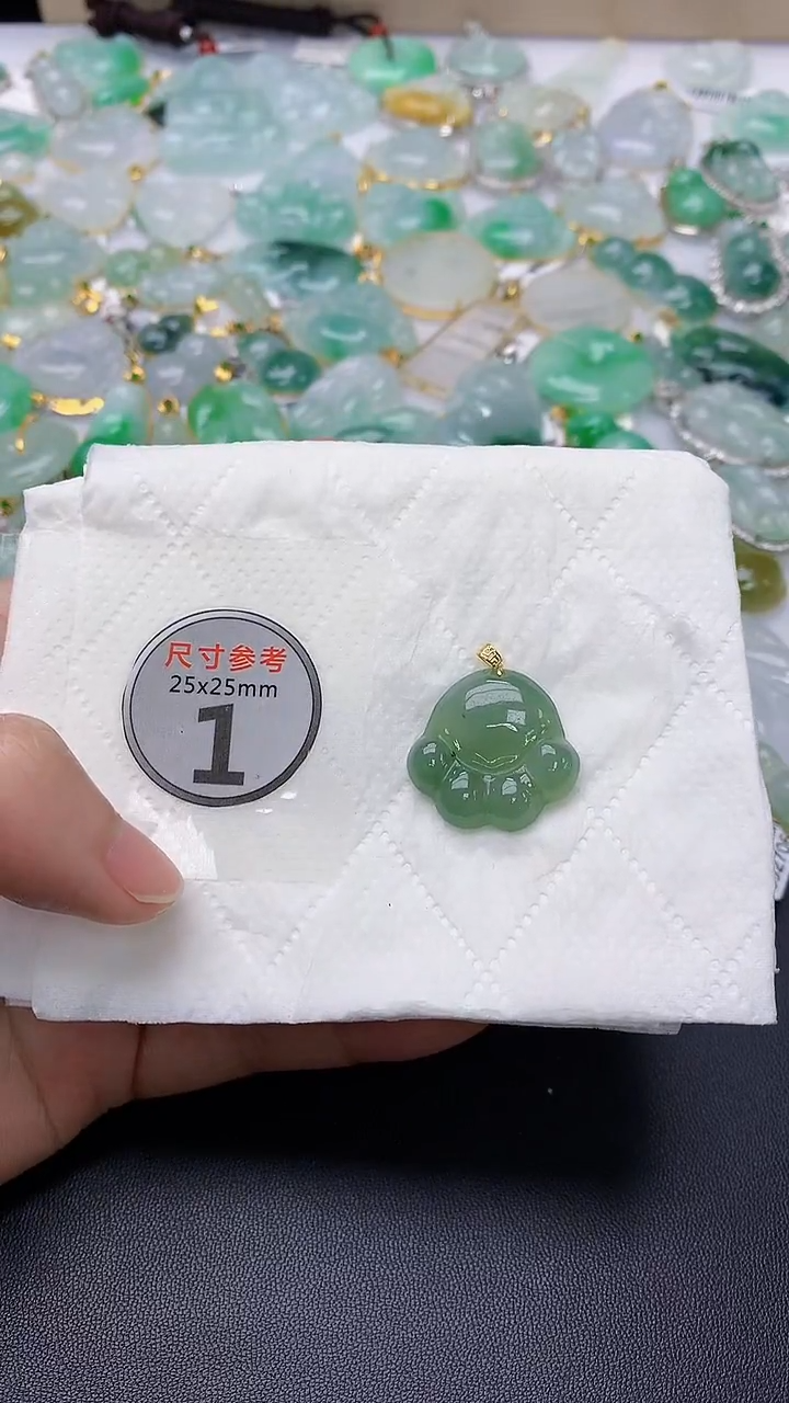 颈饰18K金镶嵌翡翠 天然缅甸A货百元以上9元证书费自理