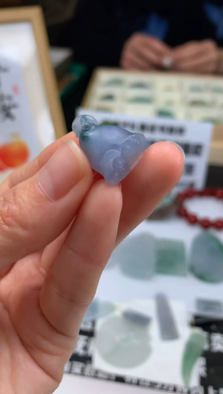 【闪购商品】定制翡翠未镶嵌吊坠-92068