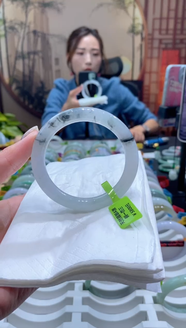 未镶嵌手镯翡翠000072584