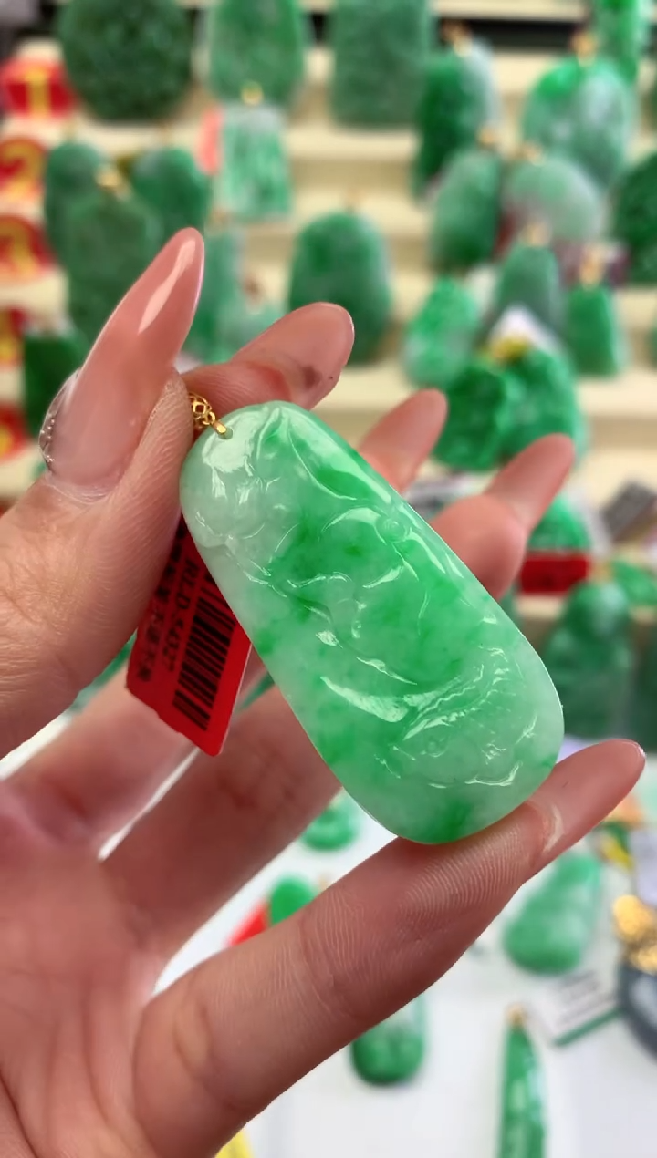 【闪购商品】翡翠颈饰18K金镶嵌挂件