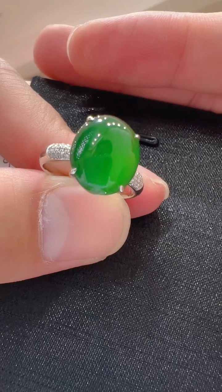 【闪购商品】翡翠戒指18K金镶嵌            