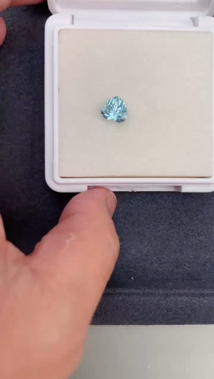 【闪购商品】海蓝宝石裸石未镶嵌1.4ct海蓝宝