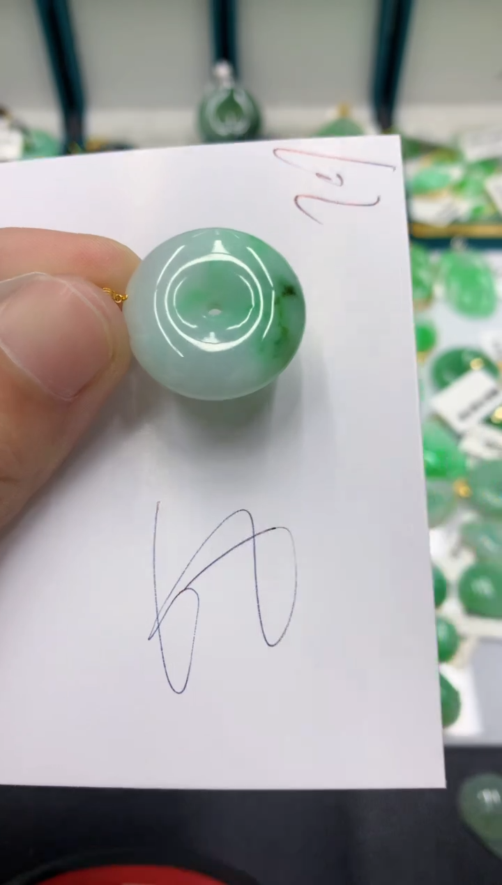 【闪购商品】翡翠颈饰18K金镶嵌翡翠