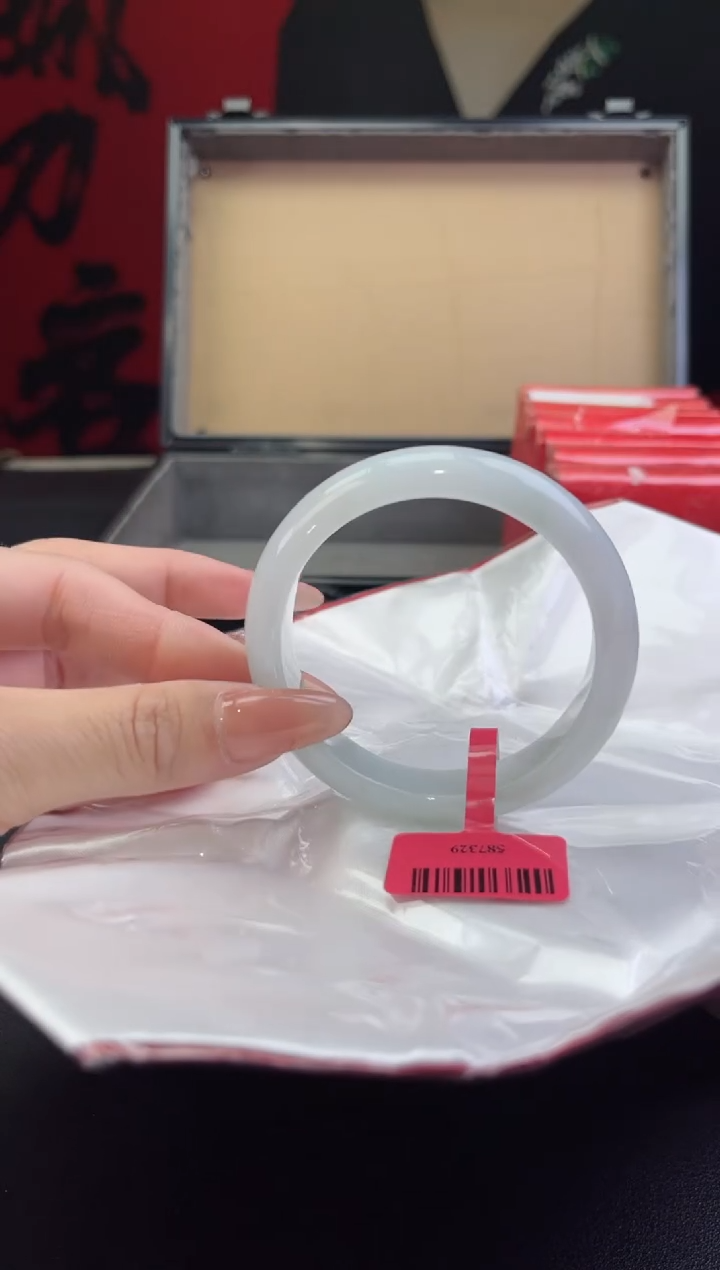 【闪购商品】翡翠手镯未镶嵌14翡翠手镯