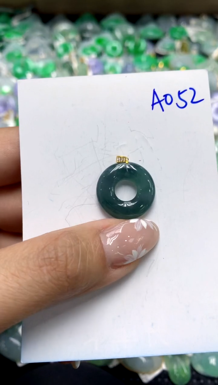 【闪购商品】翡翠颈饰18K金镶嵌1111111111111111111