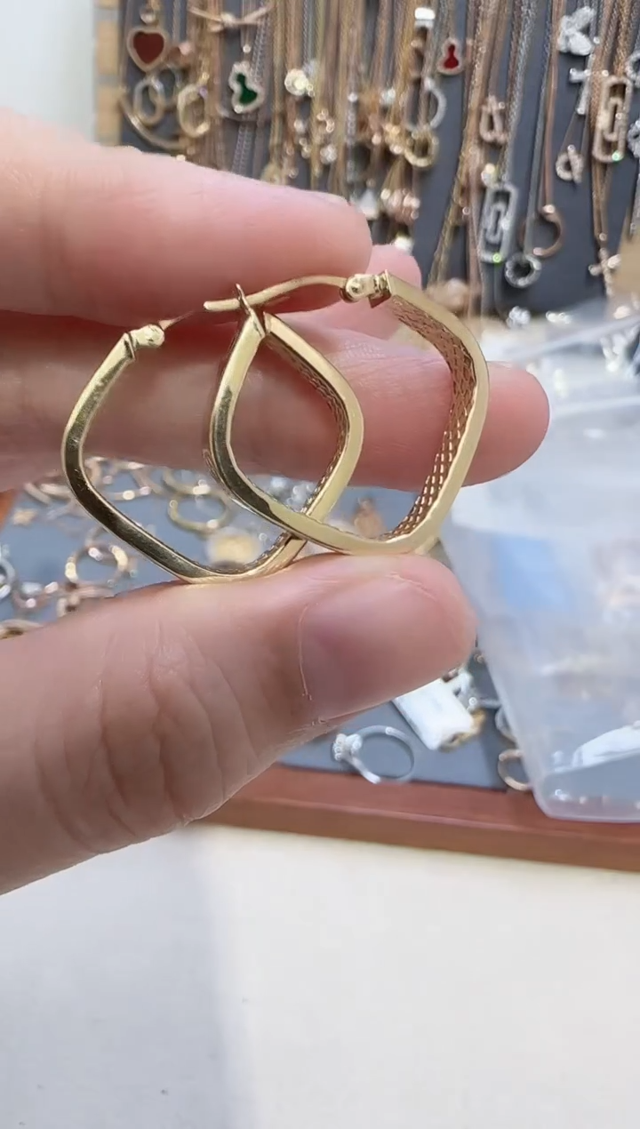 【闪购商品】18K金耳饰多样性发货发其一