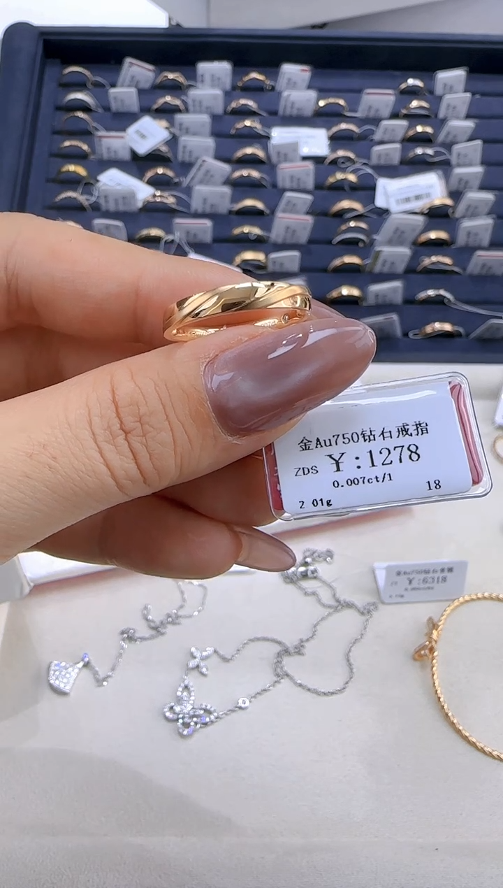 【闪购商品】钻石戒指/指环18K金镶嵌115200