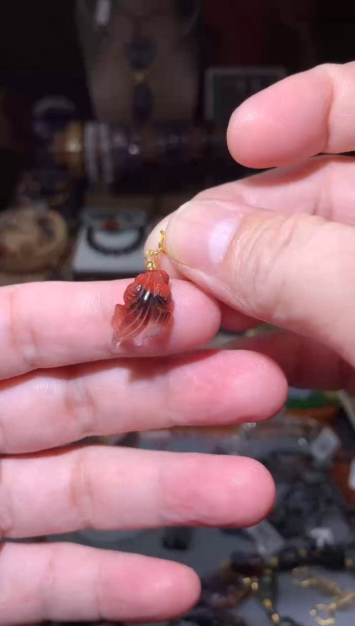 水晶珠宝半成品未镶嵌红极光锦鲤提溜，多样性发一