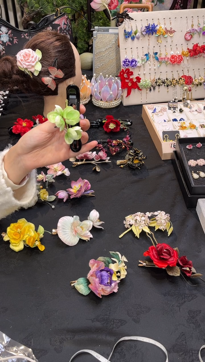 织绣吧****啦非遗苏绣手工饰品