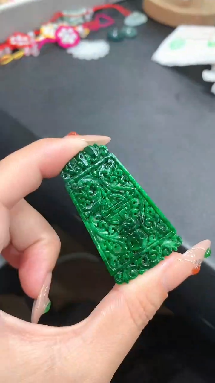 【闪购商品】定制翡翠未镶嵌翡翠