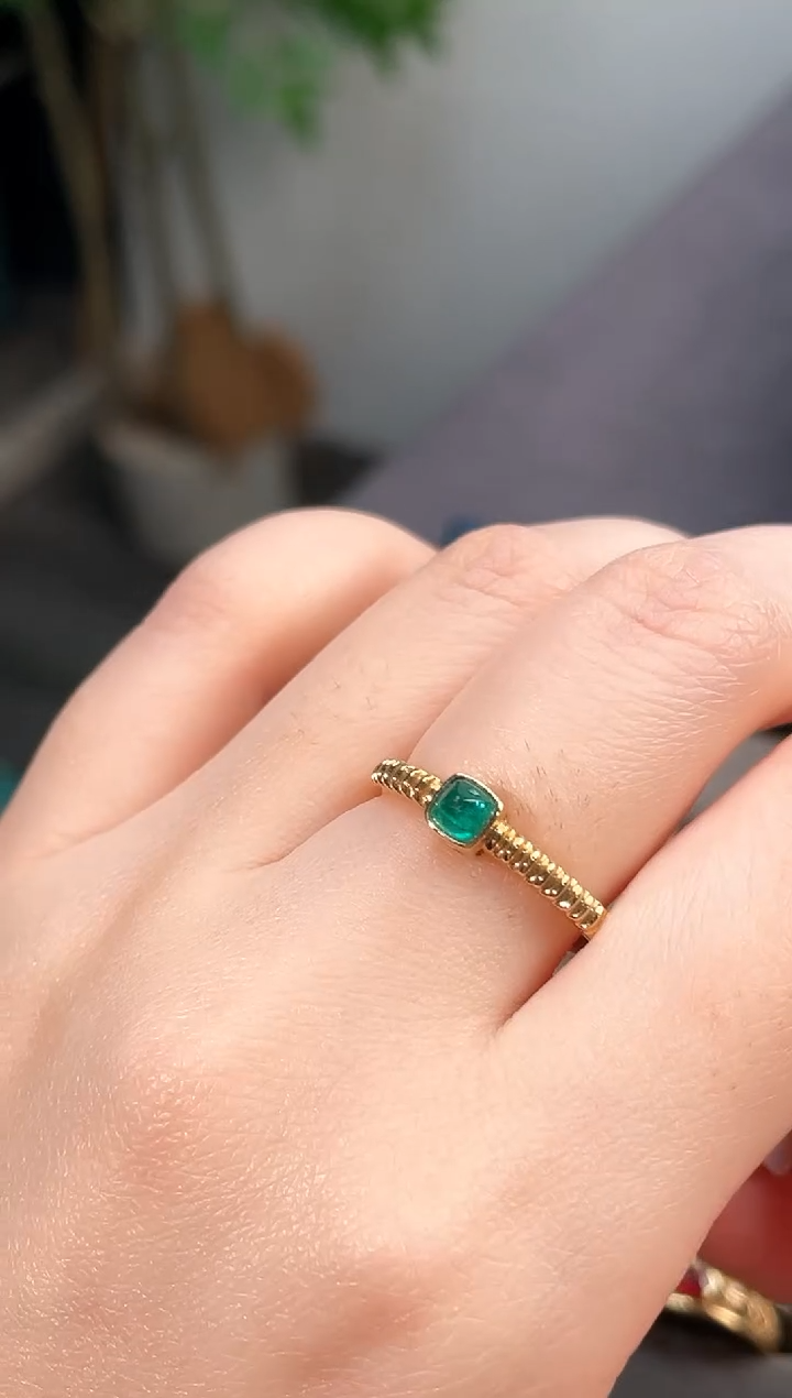 【闪购商品】祖母绿戒指18K金镶嵌/0.3ct