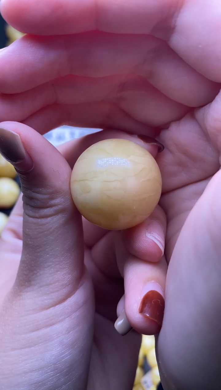 【闪购商品】琥珀裸石未镶嵌大小姐珠宝44