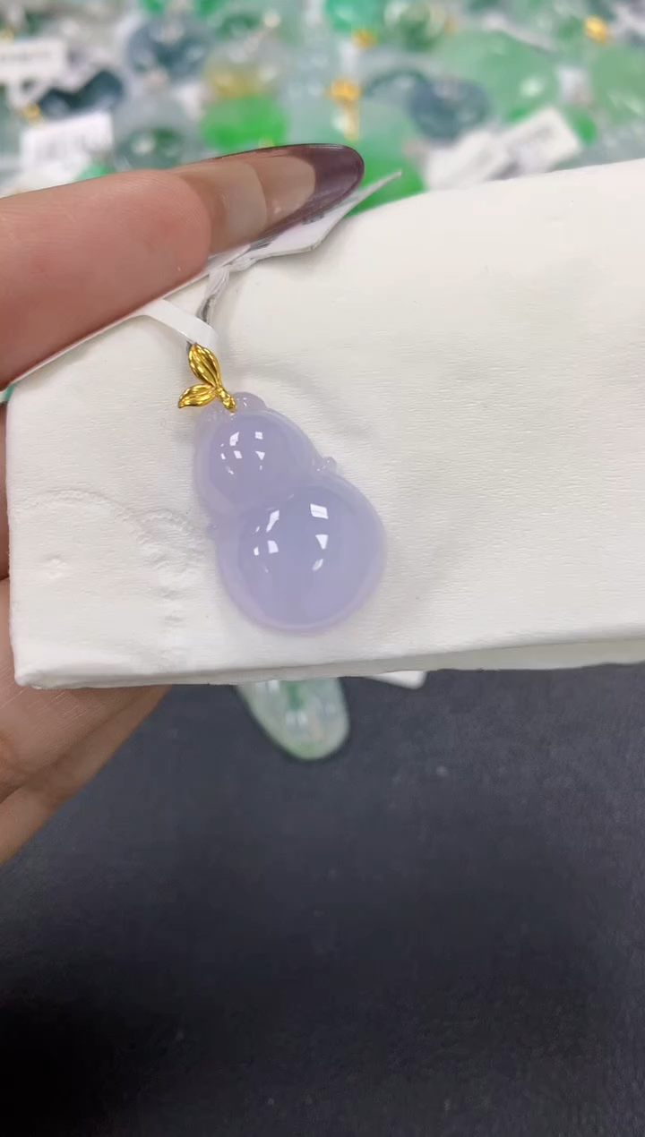 颈饰18K金镶嵌翡翠a货假一赔三支持复检百元上9元证书费自理