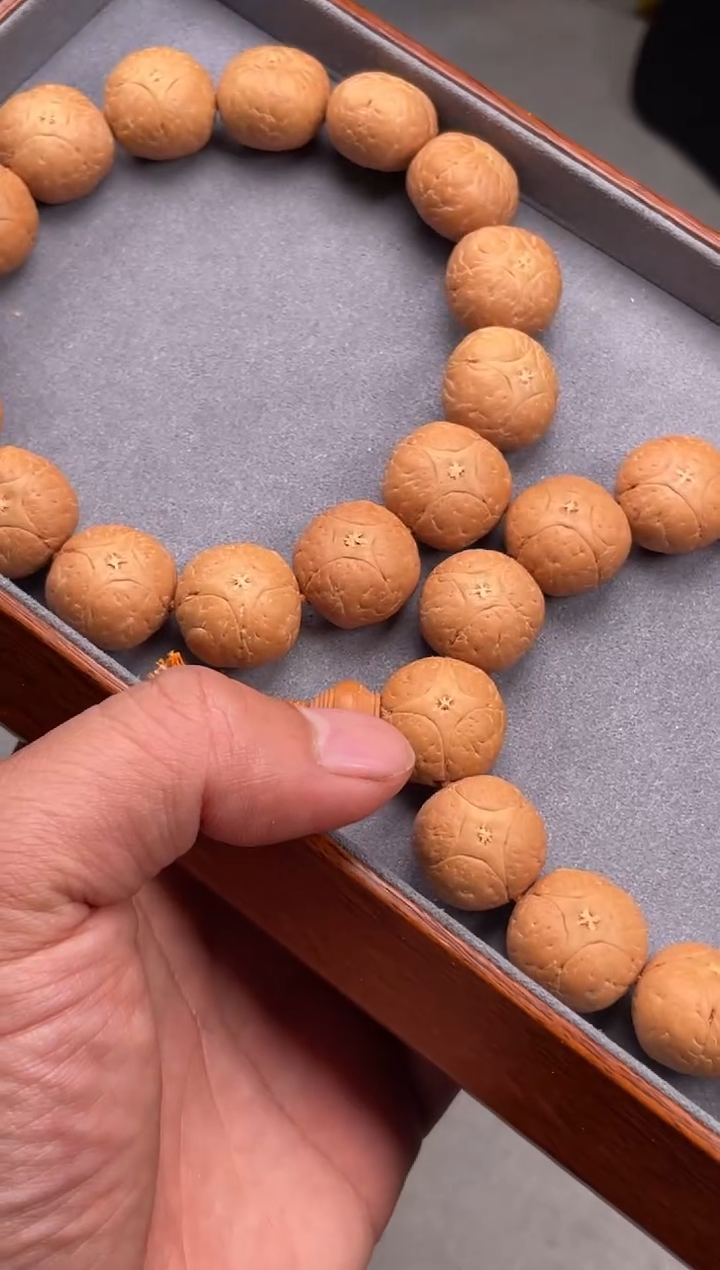 手串柏香籽/百香籽麒麟23