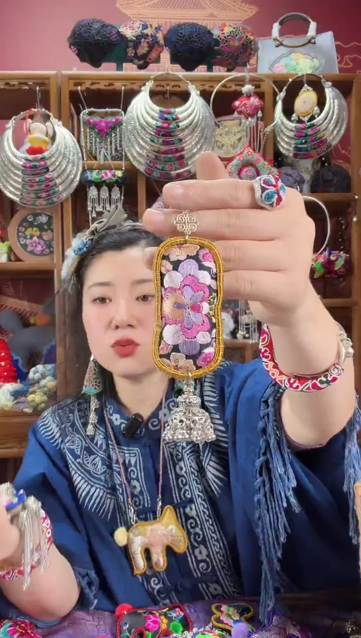 刺绣毛衣链108甜甜家