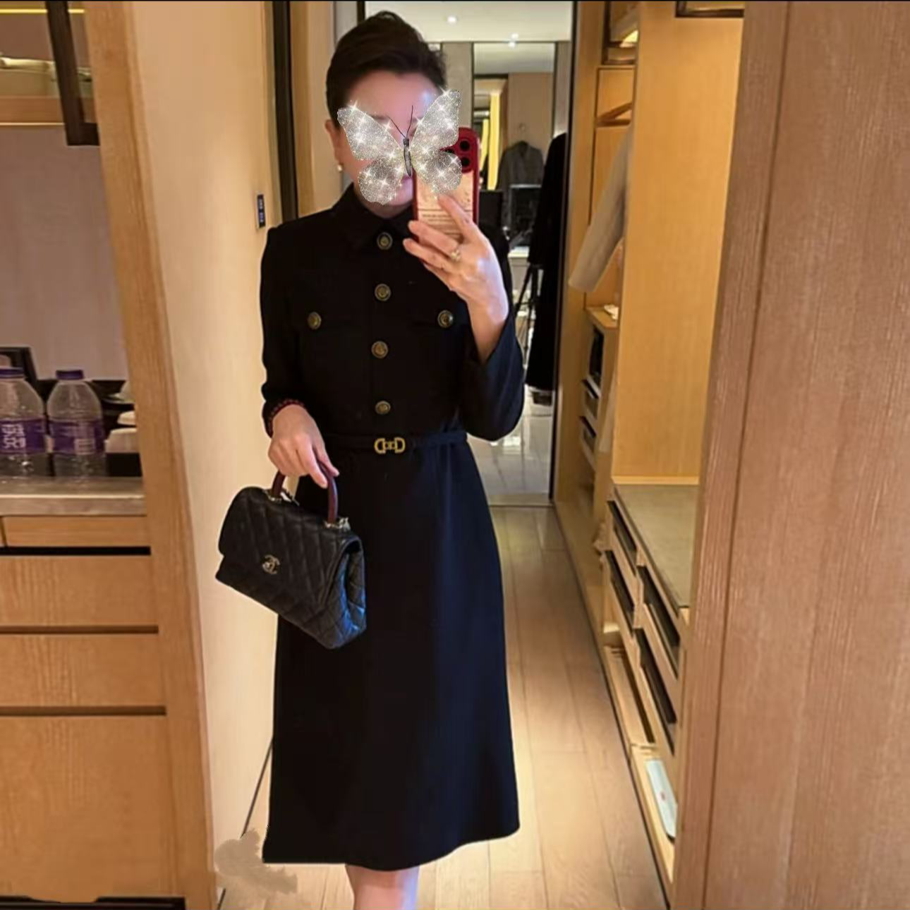 2025年秋季新款优雅工装风翻领纽扣红色收腰显瘦气质中长裙