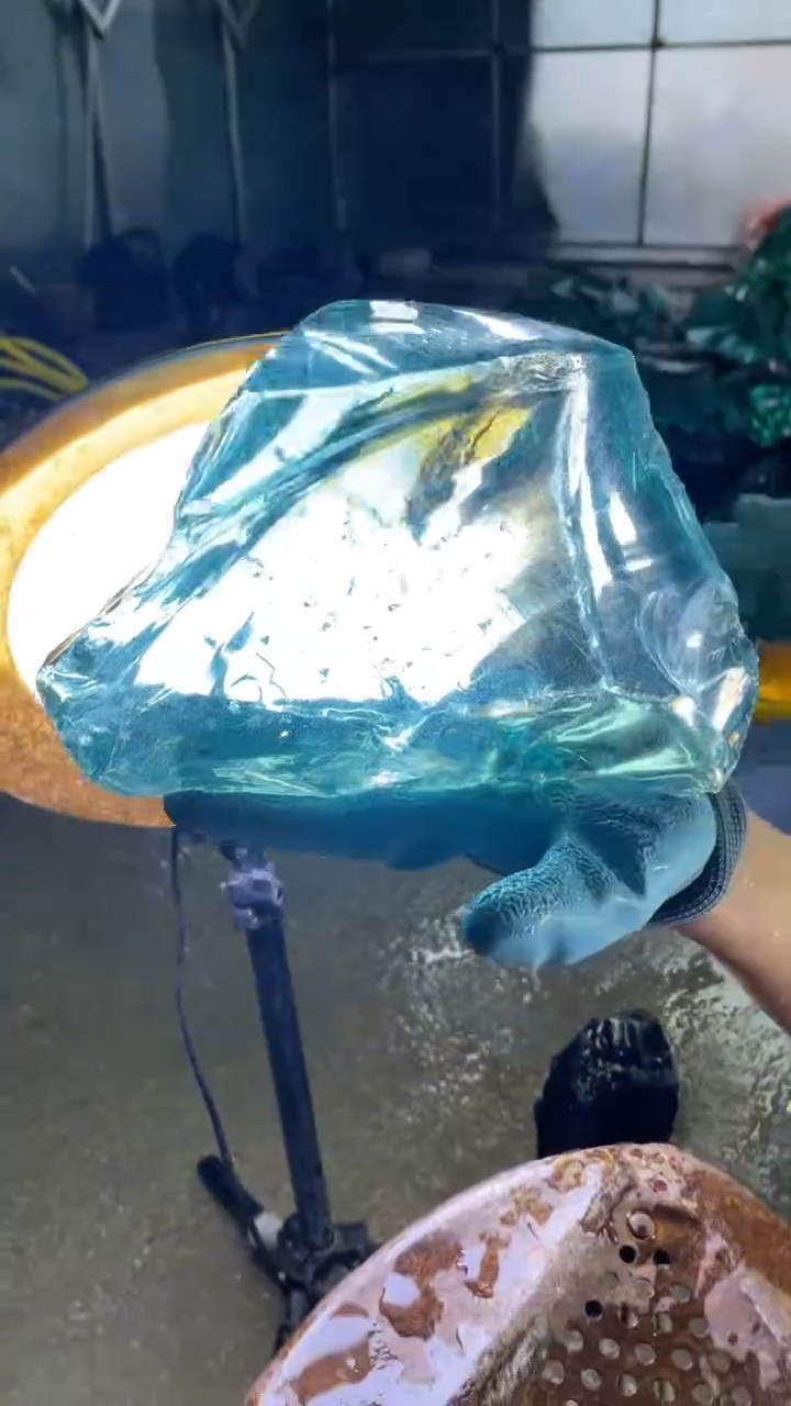 新疆彩石奇石摆件