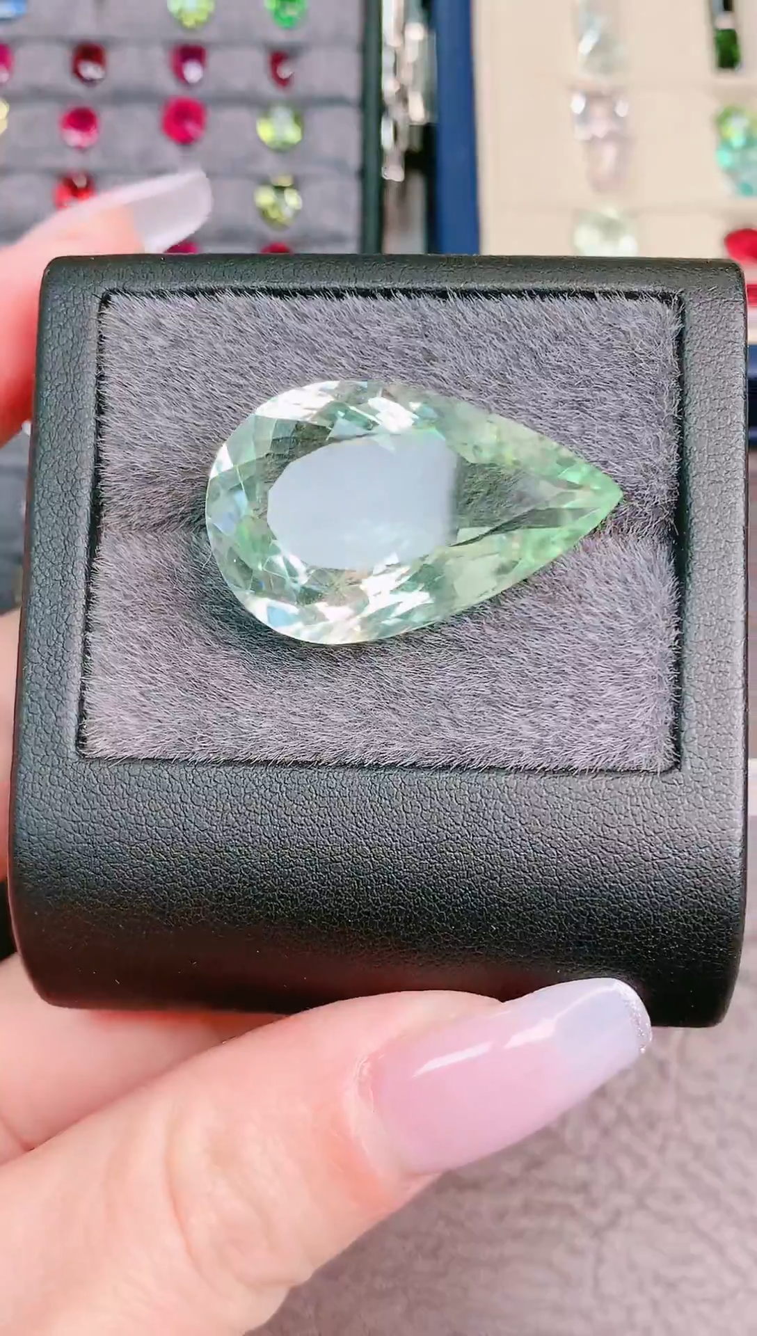 未镶嵌珠宝半成品绿水晶35.9ct