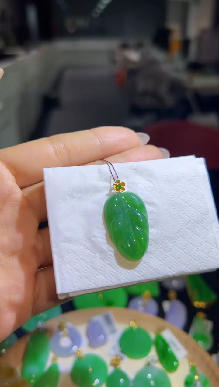 【闪购商品】翡翠颈饰18K金镶嵌Q缅料A货翡翠/支持复检/一件