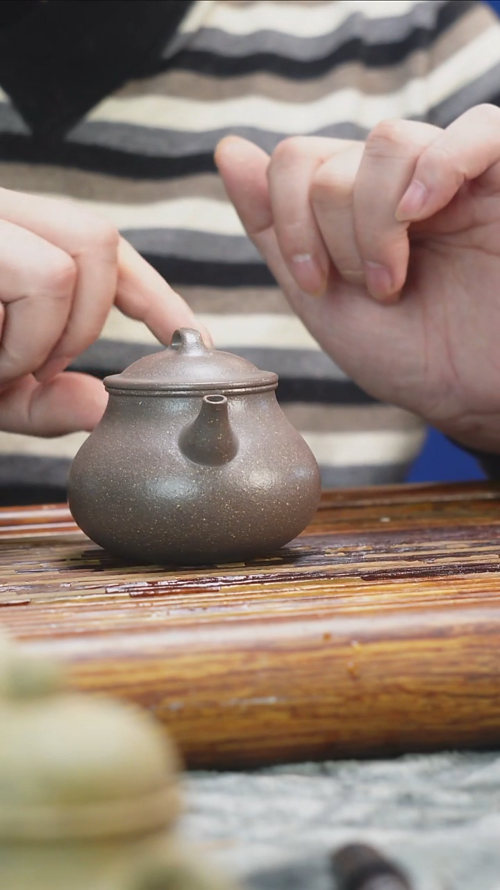 茶壶紫砂大水潭金沙天青光塑小潘*