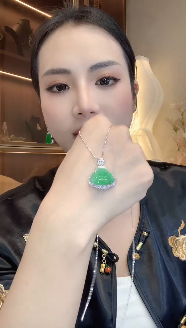 翡翠18K金镶嵌吊坠(不含链)A23