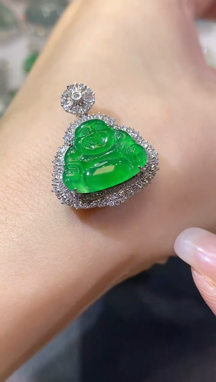 【闪购商品】翡翠吊坠(不含链)18K金镶嵌C35