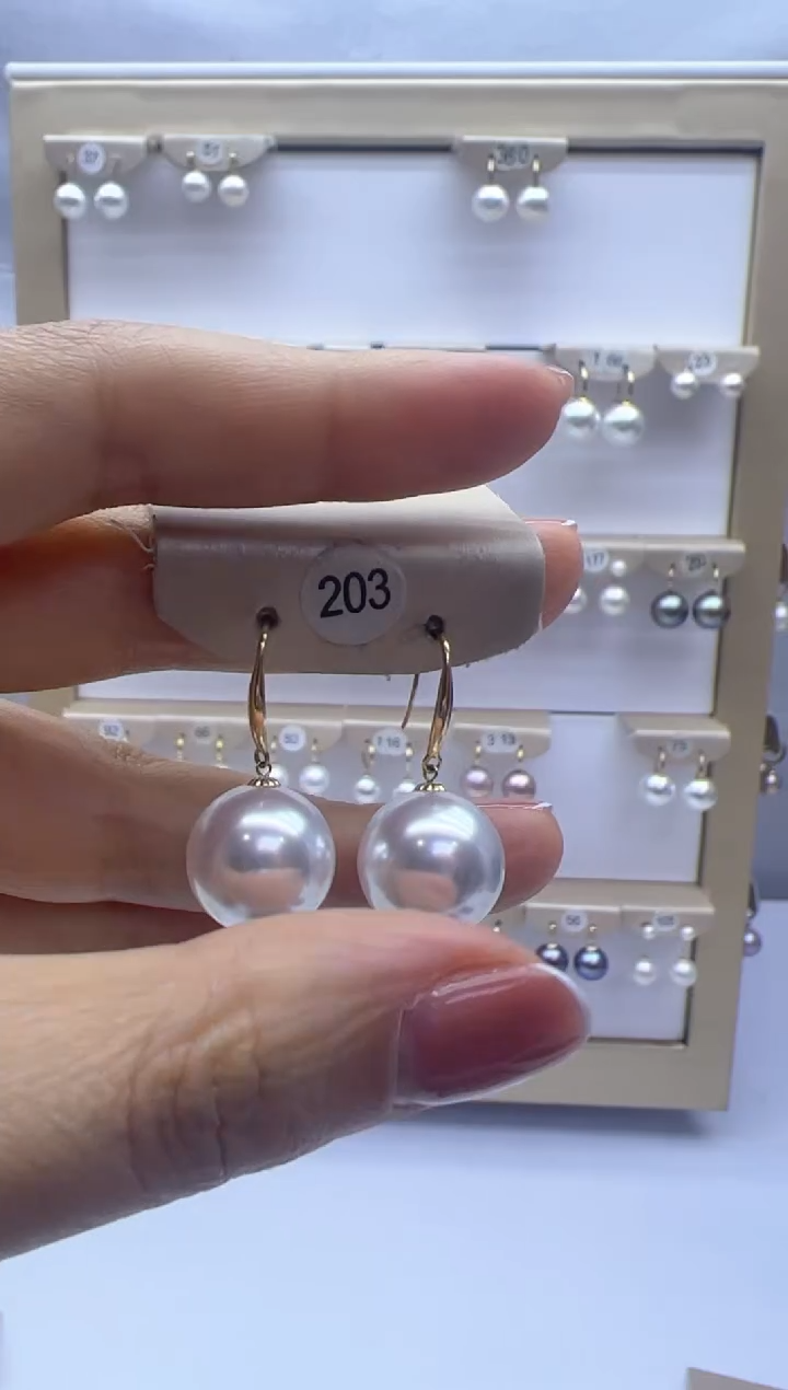 【闪购商品】淡水珍珠耳饰18K金镶嵌203