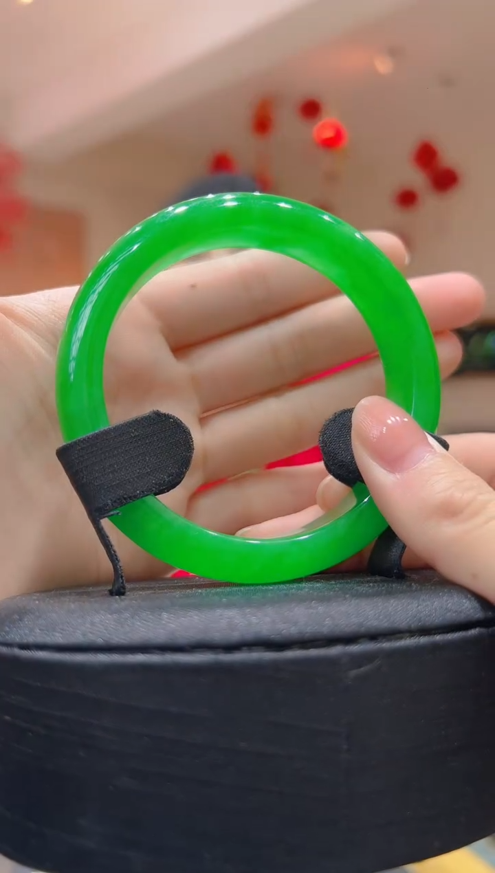 【闪购商品】翡翠手镯未镶嵌定金