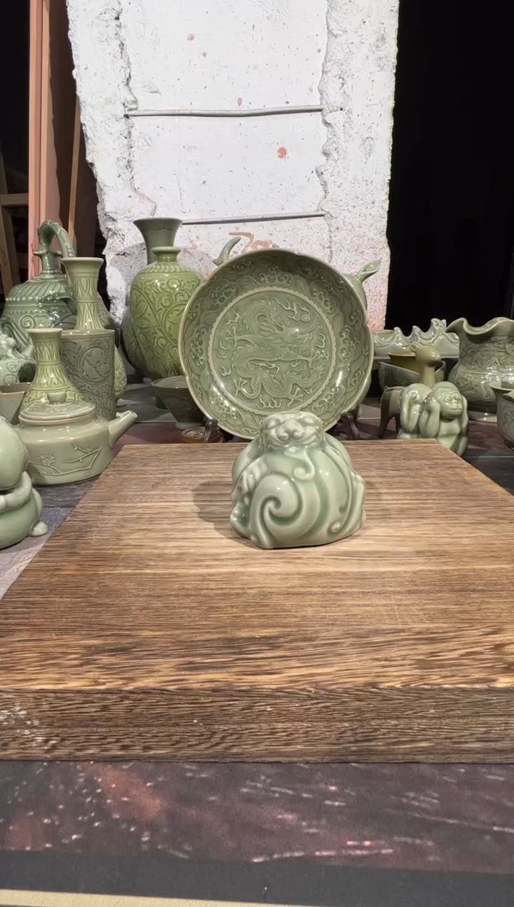 耀州窑虎镇摆件一只